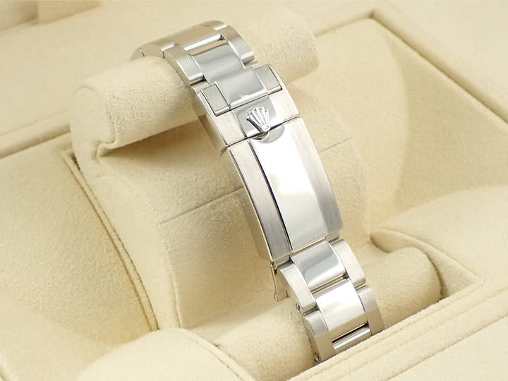 ロレックス デイトナ Ref.116506 プラチナ アイスブルー文字盤