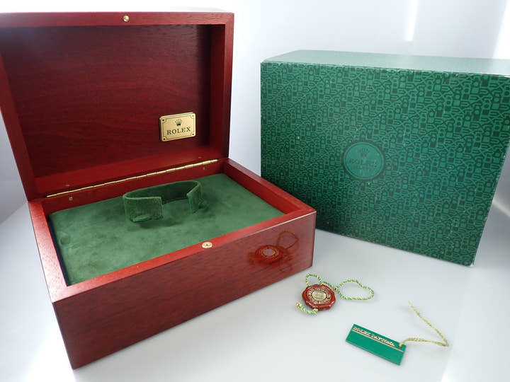 Rolex Daytona Ref. 116519 White Gold Pink Shell Dial