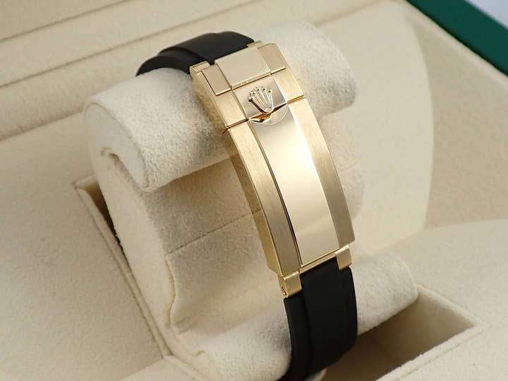 Rolex Daytona Ref.126518LN 18KYG Golden & Bright Black Dial