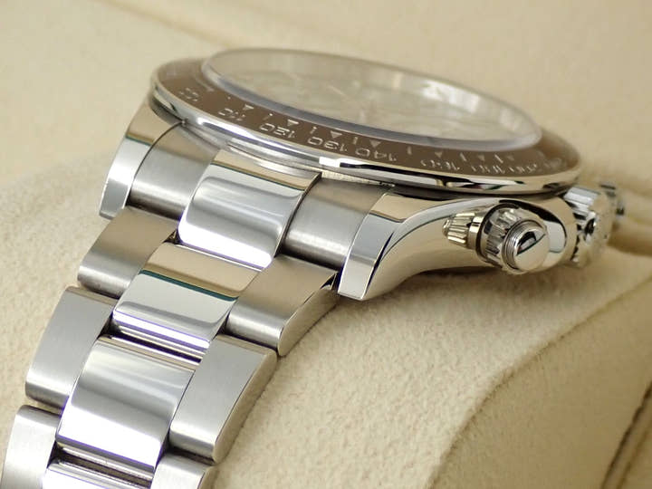 ロレックス デイトナ Ref.126506 プラチナ アイスブルー文字盤