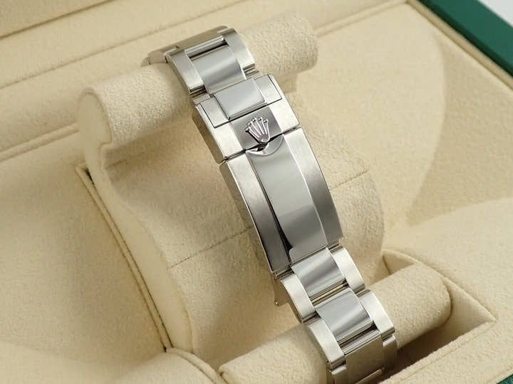 Rolex Daytona <Warranty, Box, etc.>
