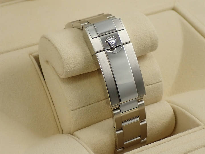 ロレックス デイトナ Ref.116506 プラチナ アイスブルー文字盤