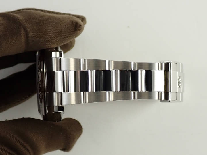 ロレックス デイトナ Ref.116506 プラチナ アイスブルー文字盤