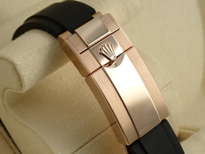 ロレックス デイトナ Ref.116515LN エバーローズゴールド メテオライト文字盤