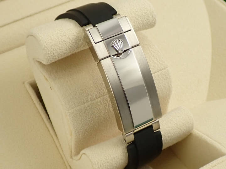 Rolex Daytona <Warranty, Box, etc.>