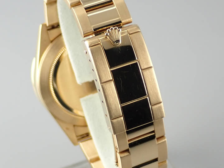 ロレックス デイトナ Ref.16528 ブラック文字盤 中古 daytona-575