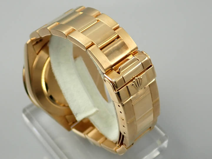 ロレックス デイトナ Ref.16528 シャンパン文字盤 中古 daytona-715