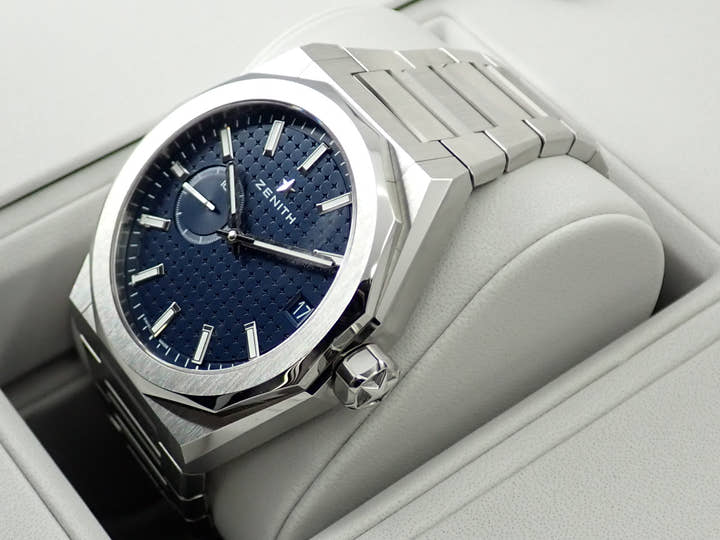 ゼニス スカイライン Ref.03.9300.3620/51.I001 ブルー文字盤 未使用 U6TX5015