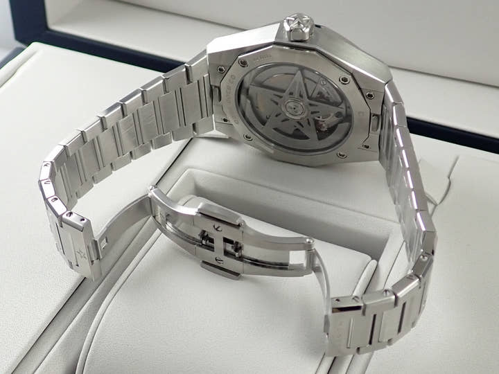 ゼニス スカイライン Ref.03.9300.3620/51.I001 ブルー文字盤 未使用 U6TX5015