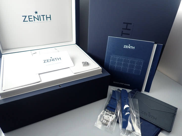 ゼニス スカイライン Ref.03.9300.3620/51.I001 ブルー文字盤 未使用 U6TX5015