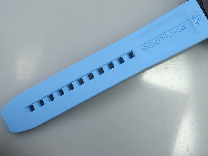 ブライトリング エンデュランス プロ Ref.X82310281B1S1(X82310) ブラックxライトブルー文字盤 美品 0C506541