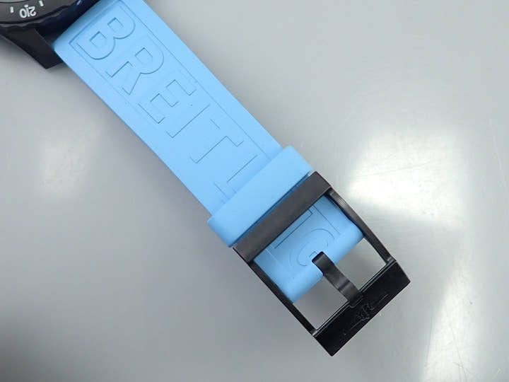 ブライトリング エンデュランス プロ Ref.X82310281B1S1(X82310) ブラックxライトブルー文字盤 美品 0C506541