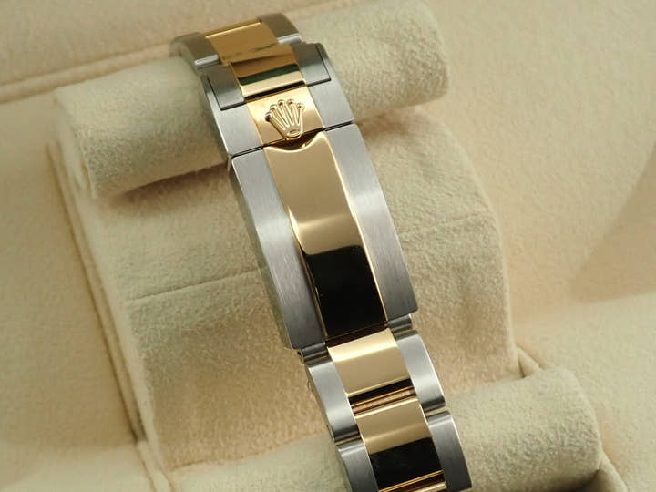 ロレックス エクスプローラー36 Ref.124273 ステンレススチール/イエローゴールド ブラック文字盤