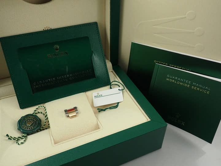 ロレックス エクスプローラー36 Ref.124273 ステンレススチール/イエローゴールド ブラック文字盤