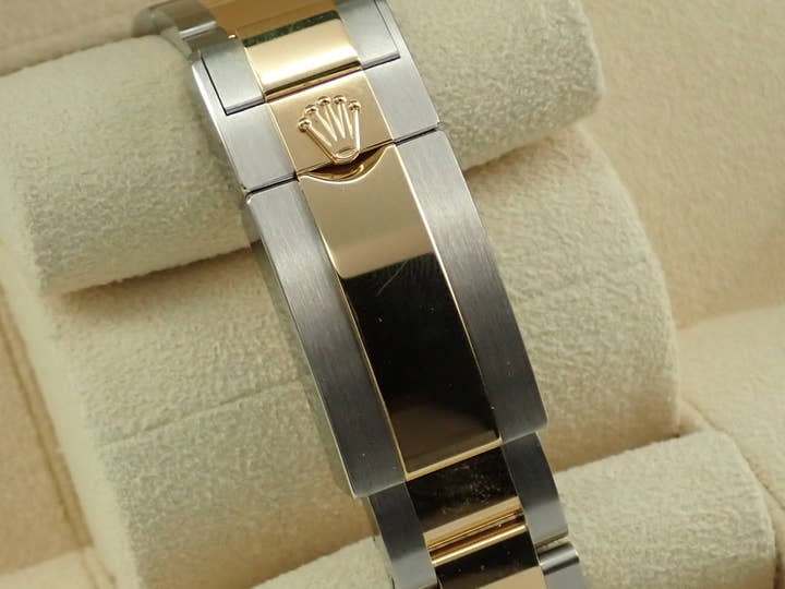 ロレックス エクスプローラー36 Ref.124273 ステンレススチール/イエローゴールド ブラック文字盤