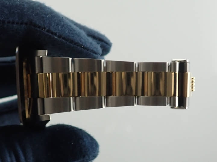 ロレックス エクスプローラー36 Ref.124273 ステンレススチール/イエローゴールド ブラック文字盤