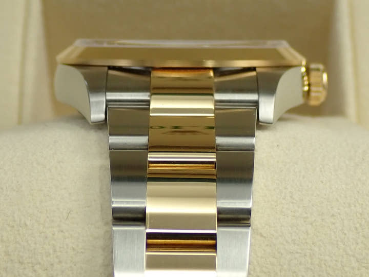 ロレックス エクスプローラー36 Ref.124273 ステンレススチール/イエローゴールド ブラック文字盤