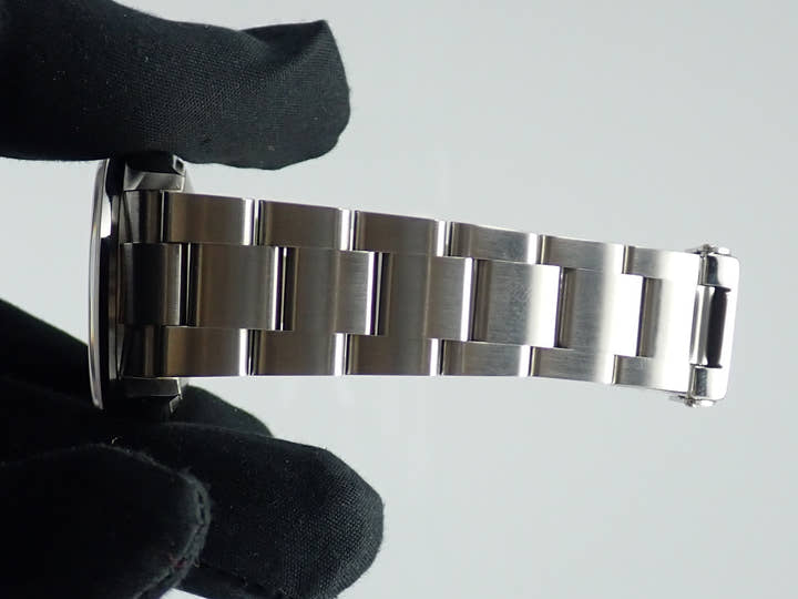 ロレックス エクスプローラーI Ref.114270 ブラック文字盤 中古 explorer-244