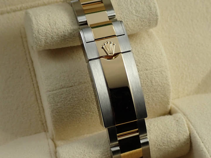 ロレックス エクスプローラー36 Ref.124273 ステンレススチール/イエローゴールド ブラック文字盤