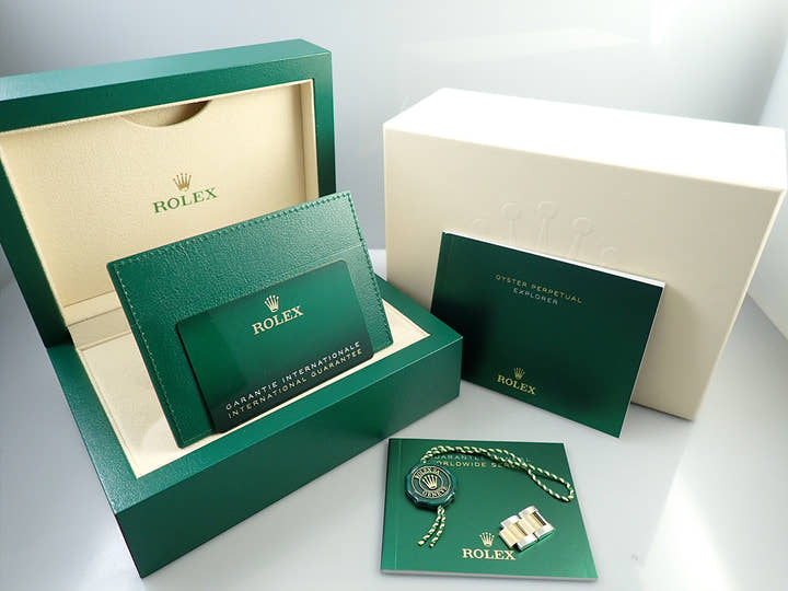 ロレックス エクスプローラー36 Ref.124273 ステンレススチール/イエローゴールド ブラック文字盤