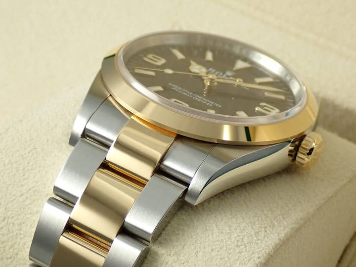 ロレックス エクスプローラー36 Ref.124273 ステンレススチール/イエローゴールド ブラック文字盤