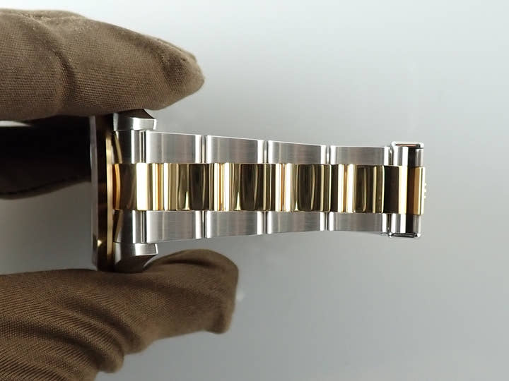 ロレックス エクスプローラー36 Ref.124273 ステンレススチール/イエローゴールド ブラック文字盤