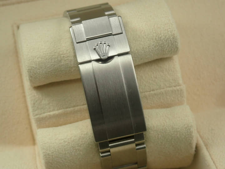 Rolex Explorer Ref.124270 Black Dial Unused explorer-356