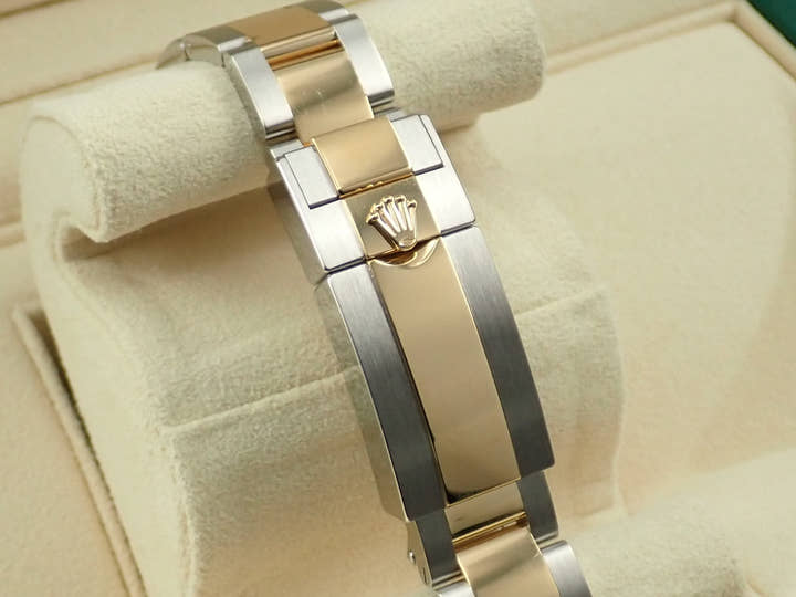 ロレックス エクスプローラー36 Ref.124273 ステンレススチール/イエローゴールド ブラック文字盤