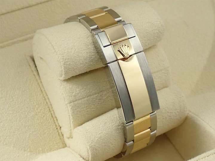 ロレックス エクスプローラー36 Ref.124273 ステンレススチール/イエローゴールド ブラック文字盤