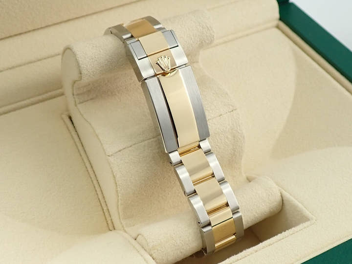 ロレックス エクスプローラー36 Ref.124273 ステンレススチール/イエローゴールド ブラック文字盤