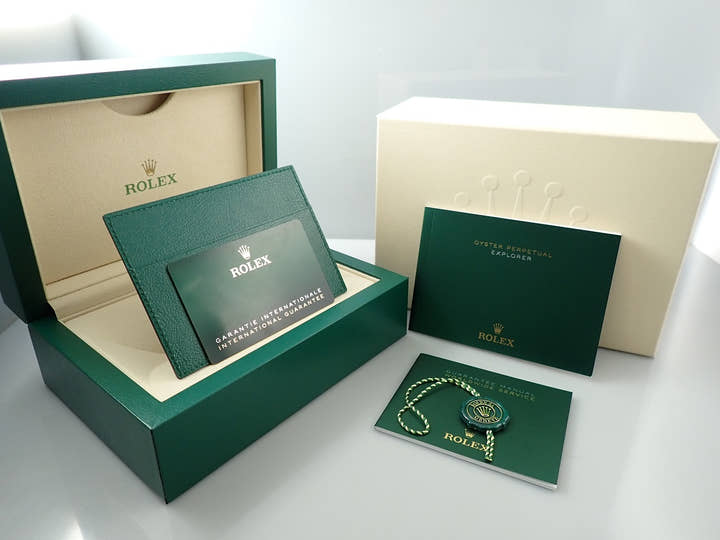 ロレックス エクスプローラー36 Ref.124273 ステンレススチール/イエローゴールド ブラック文字盤