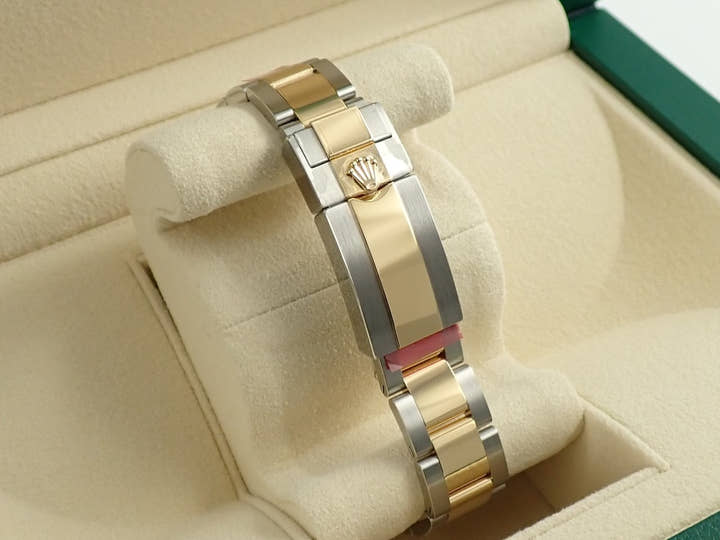 ロレックス エクスプローラー36 Ref.124273 ステンレススチール/イエローゴールド ブラック文字盤