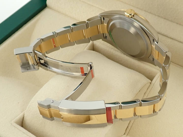 ロレックス エクスプローラー36 Ref.124273 ステンレススチール/イエローゴールド ブラック文字盤