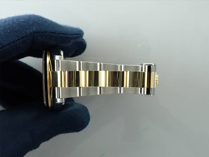 ロレックス エクスプローラー36 Ref.124273 ステンレススチール/イエローゴールド ブラック文字盤