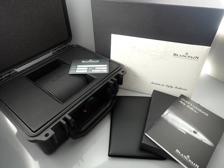 ブランパン フィフティ ファゾムス Ref.5015B-1130-52 ブラック文字盤 極美品 K02PPFTV