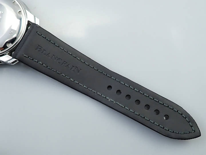 ブランパン フィフティ ファゾムス Ref.5015-1130-52A ブラック文字盤 中古 S4C14H92