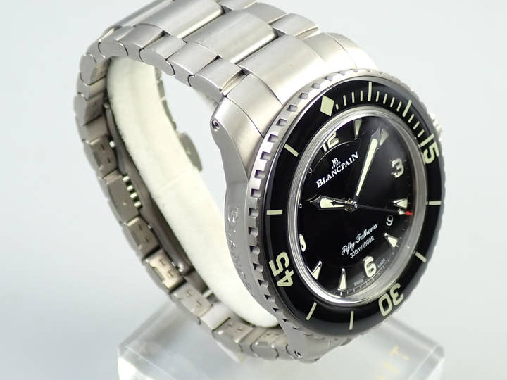 ブランパン フィフティ ファゾムス オートマチック Ref.5015-12B30-98B ブラック文字盤 中古 6U4T7292