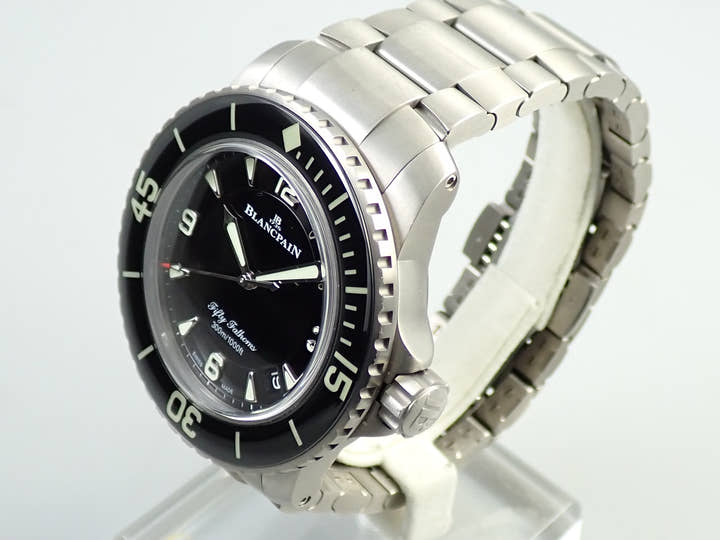 ブランパン フィフティ ファゾムス オートマチック Ref.5015-12B30-98B ブラック文字盤 中古 6U4T7292