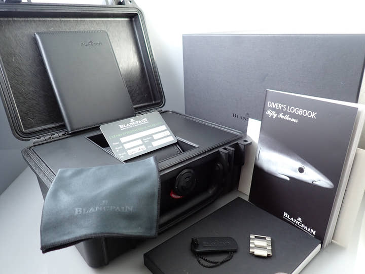 ブランパン フィフティ ファゾムス オートマチック Ref.5015-12B30-98B ブラック文字盤 中古 6U4T7292