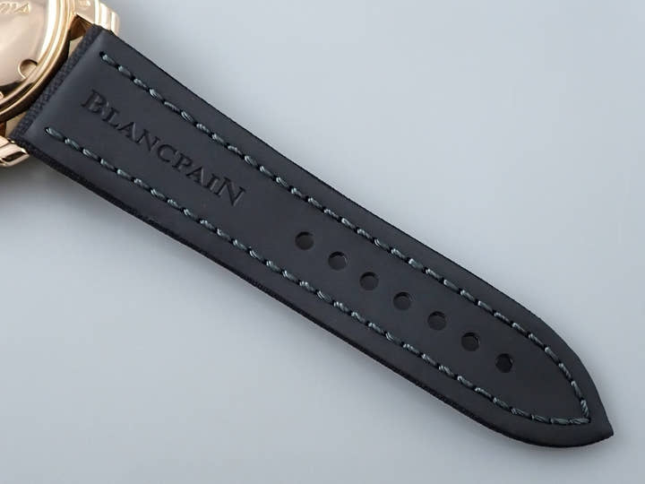 ブランパン フィフティ ファゾムス フライバック クロノグラフ Ref.5085F-3630-52A ブラック文字盤 中古 948PXAMA