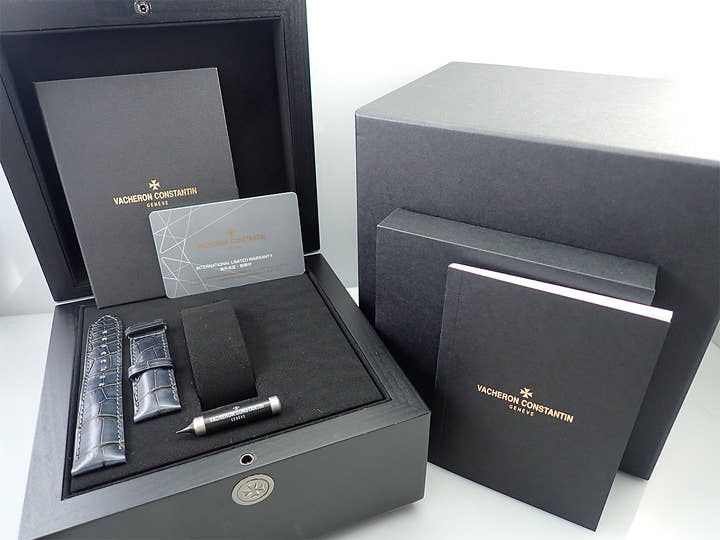 ヴァシュロンコンスタンタン フィフティーシックス コンプリートカレンダー Ref.4000E/000A-B439 シルバー文字盤 未使用 L6CTVXFR