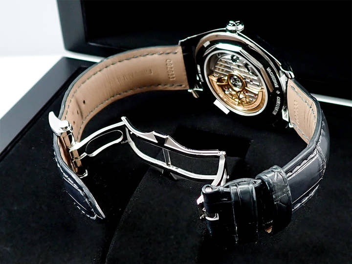 ヴァシュロンコンスタンタン フィフティーシックス オートマティック Ref.4600E/000A-B442 シルバー文字盤 中古 488FY28C