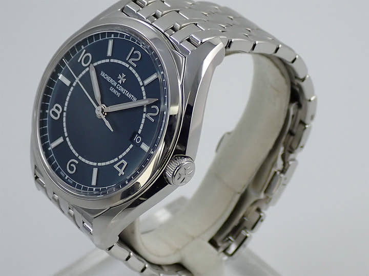 ヴァシュロンコンスタンタン フィフティーシックス オートマティック Ref.4600E/110A-B487 ブルー文字盤 中古 Y8X4K2L3