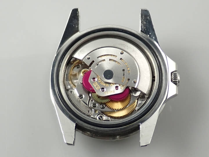ロレックス GMTマスター Ref.1675 ステンレススチール ブラック文字盤 オイスターブレスレット 中古 7XT1VRRM