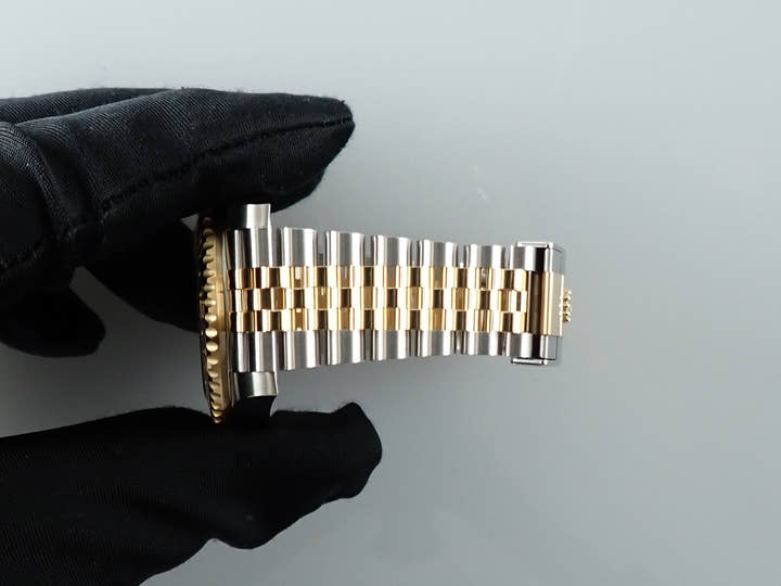 ロレックス GMTマスターII Ref.126713GRNR ステンレススチール/イエローゴールド ブラック文字盤 ジュビリーブレスレット