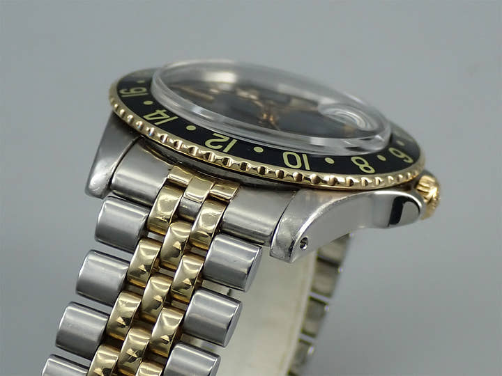 ロレックス GMTマスター Ref.1675/3 ステンレススチール/イエローゴールド ブラック文字盤 ジュビリーブレスレット 中古 9SHJ232J
