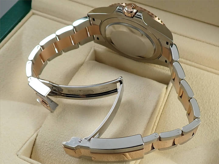 ロレックス GMTマスターII Ref.126711CHNR ステンレススチール/エバーローズゴールド ブラック文字盤 オイスターブレスレット