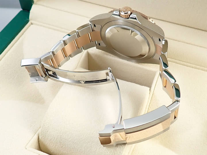 ロレックス GMTマスターII Ref.126711CHNR ステンレススチール/エバーローズゴールド ブラック文字盤 オイスターブレスレット