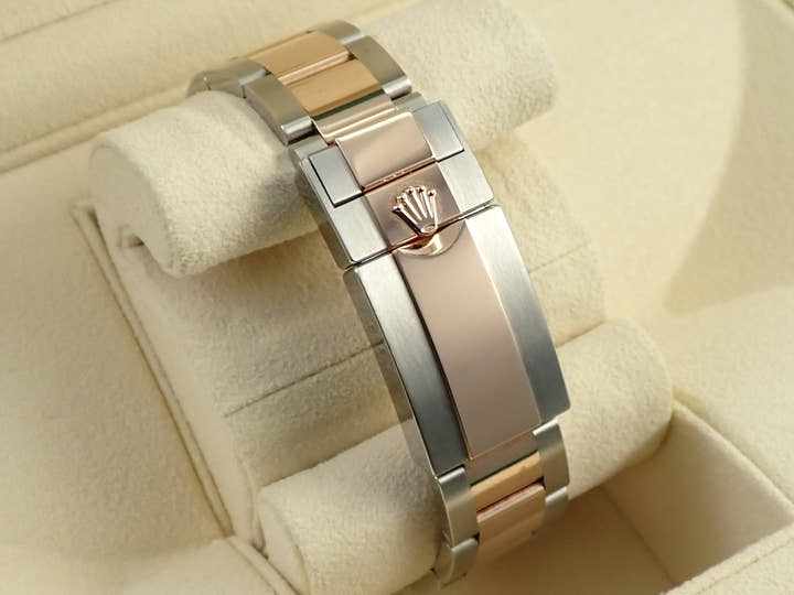 ロレックス GMTマスターII Ref.126711CHNR ステンレススチール/エバーローズゴールド ブラック文字盤 オイスターブレスレット