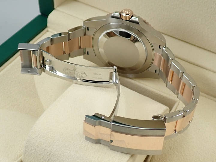 Rolex GMT-Master II Ref. 126711CHNR Stainless Steel/Everose Gold Black Dial